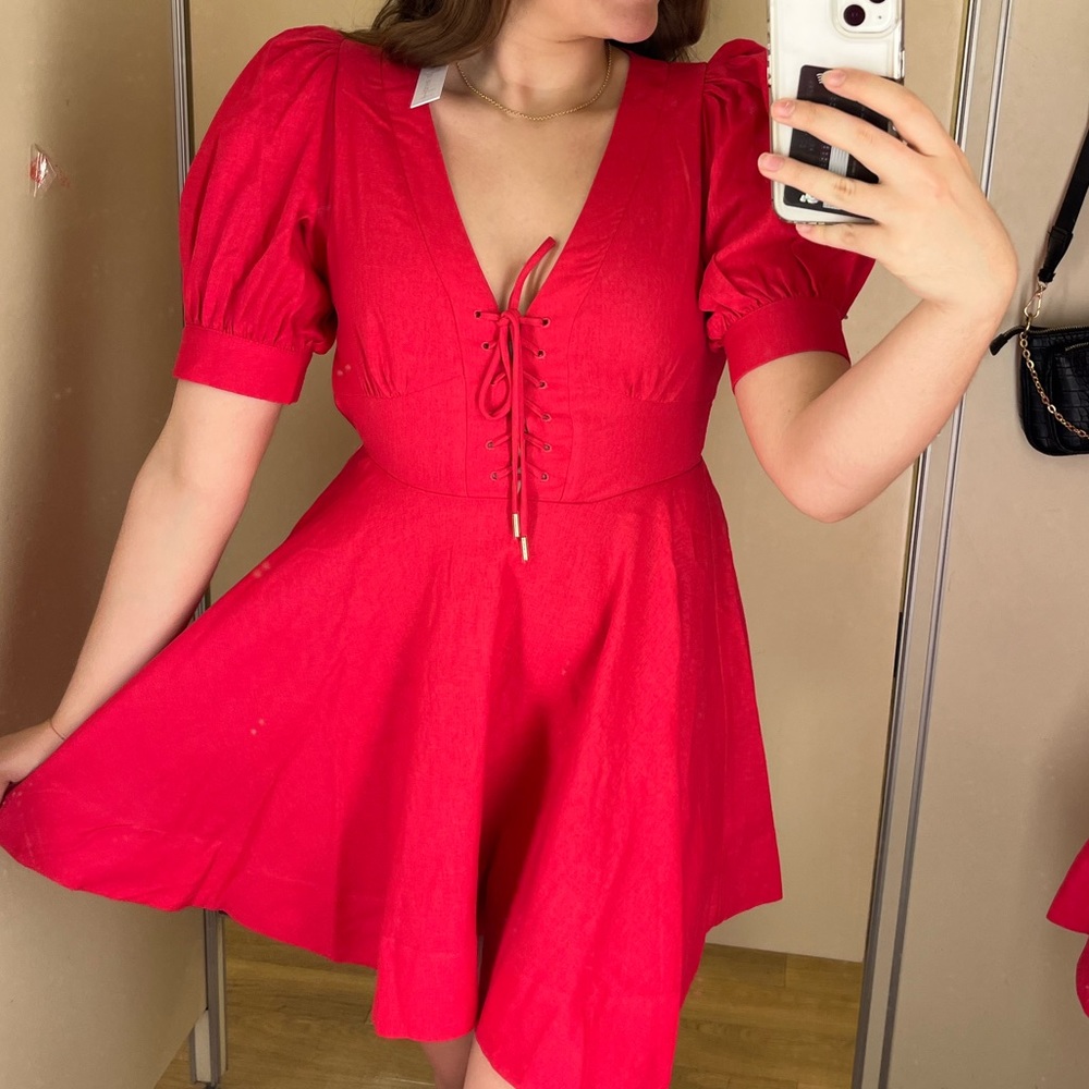 Cute dress. Available sizes are 4;6;8;10